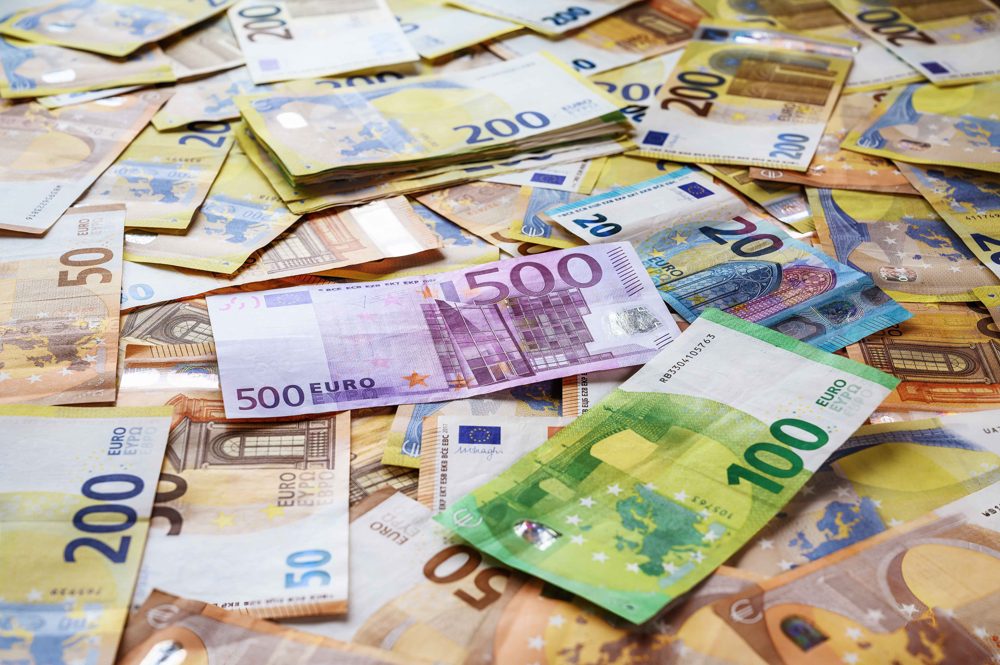 Kredyty waloryzowane (CHF, EUR, USD)